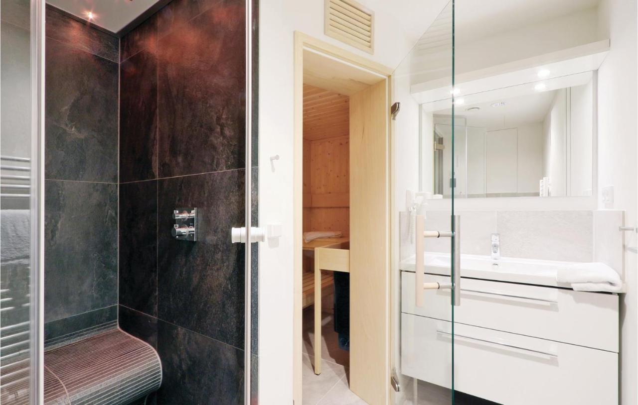 Awesome Apartment In Luebeck Travemuende With Sauna Bagian luar foto